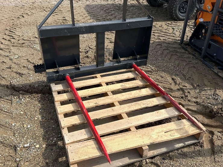 skidsteer-2-prong-bale-spear-image-1