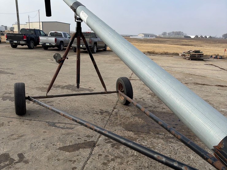 8”-x-35ft-manure-unload-stand-image-16