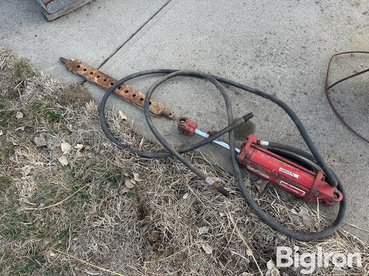 international-3-image-1