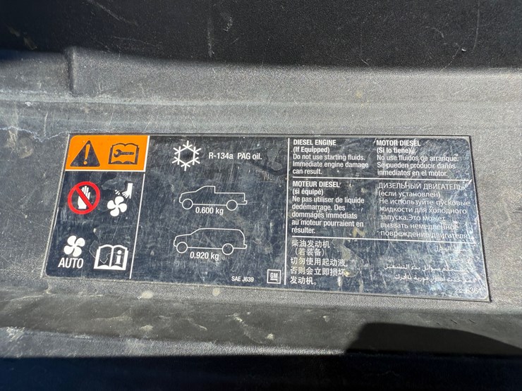 2019-chevrolet-3500hd-image-50