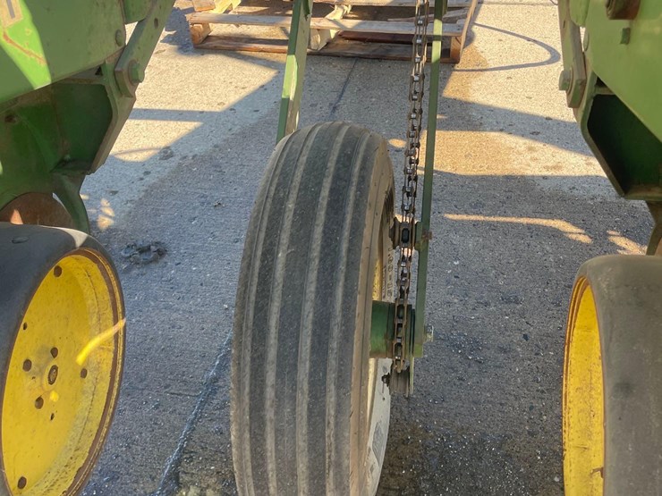 john-deere-7000-image-12