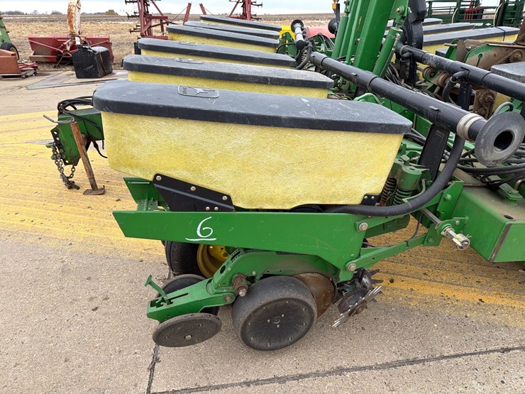 john-deere-1760-image-13