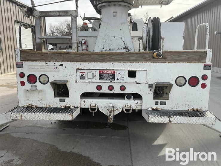 2005-international-durastar-4400-image-11