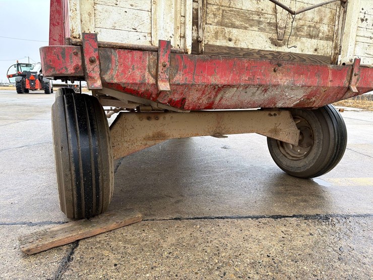 dohrman-6ft-x-12ft-wood-barge-wagon-image-7