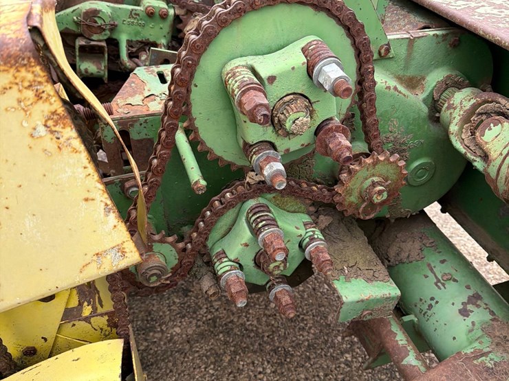 john-deere-3800-image-9