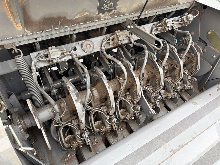 massey-ferguson-2290-image-41