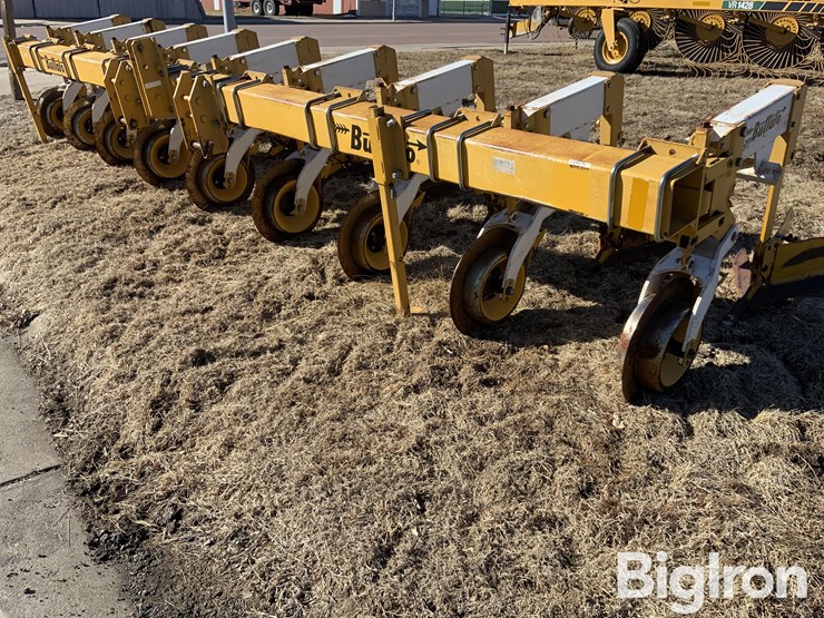 buffalo-62000830-8r30-cultivator-image-1