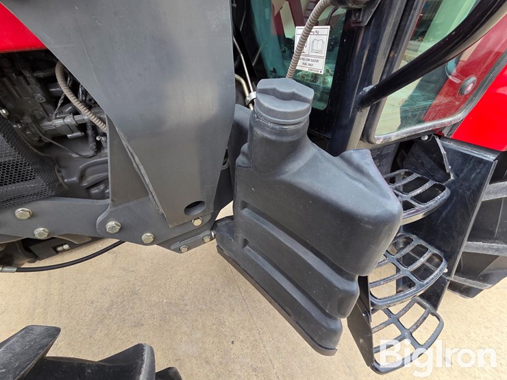 2022-massey-ferguson-6713-image-16