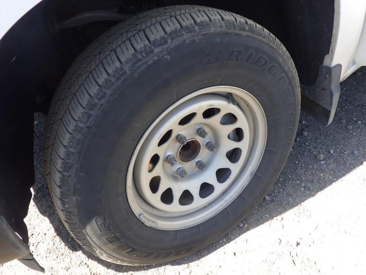 2022-chevrolet-1500-image-10