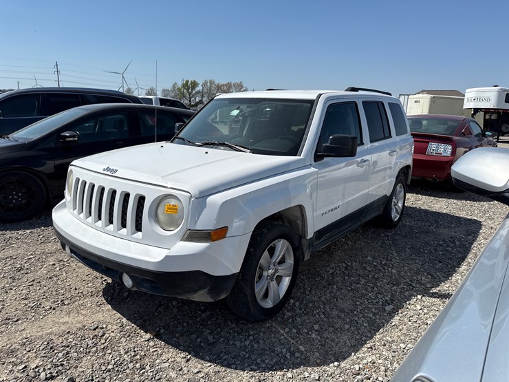 2012-jeep-patriot-image-1