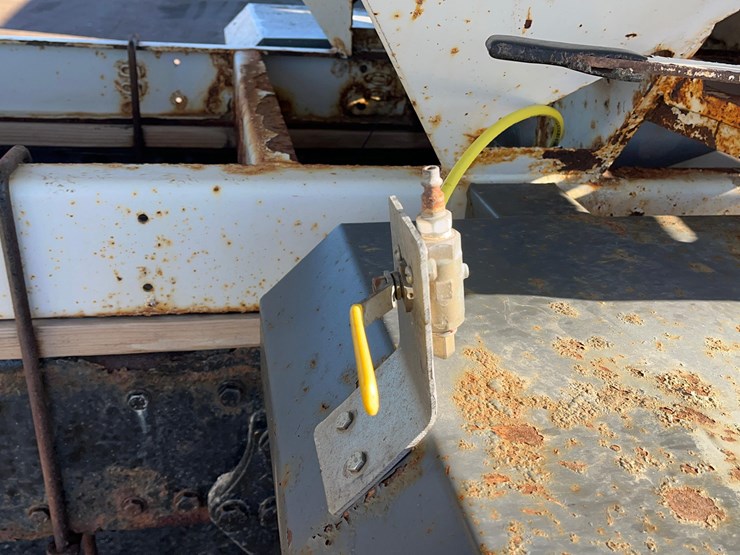 2004-caterpillar-c12-image-65