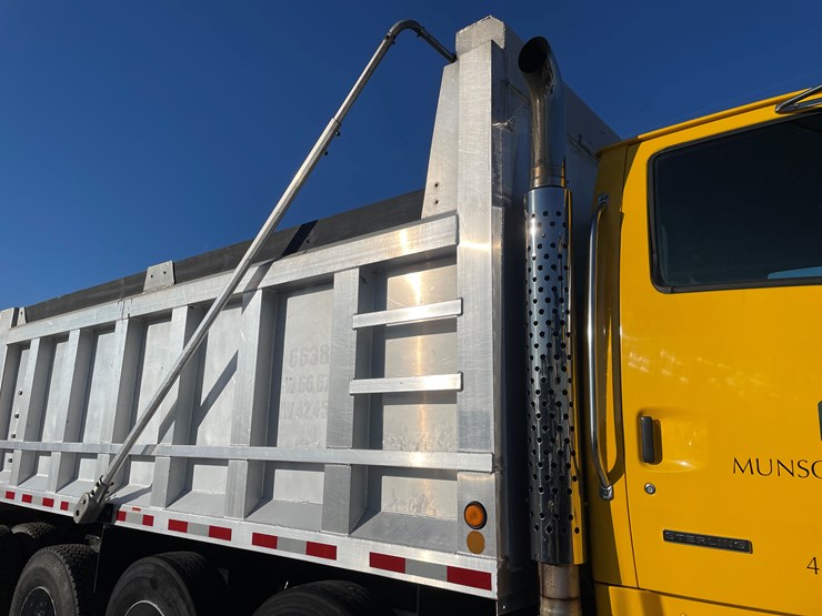 2006-caterpillar-c13-image-29