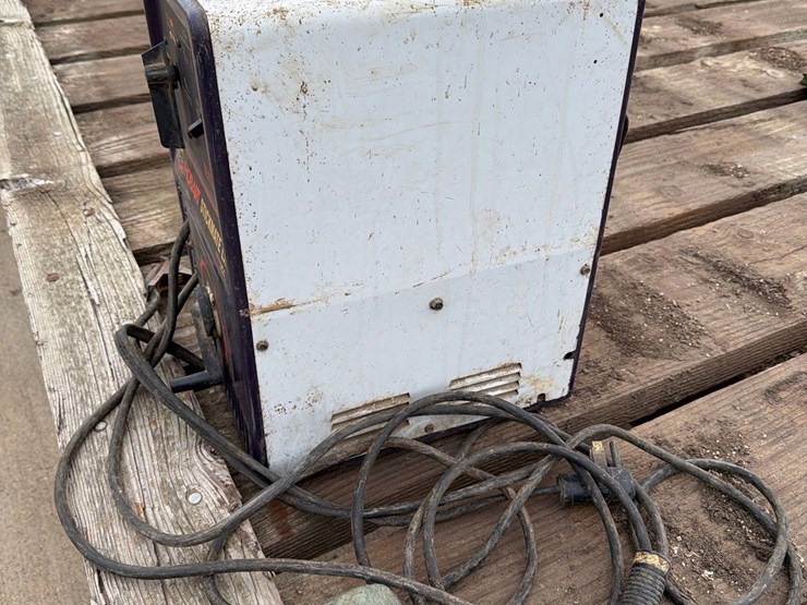 hobart-stickmate-lx-stick-welder-image-5