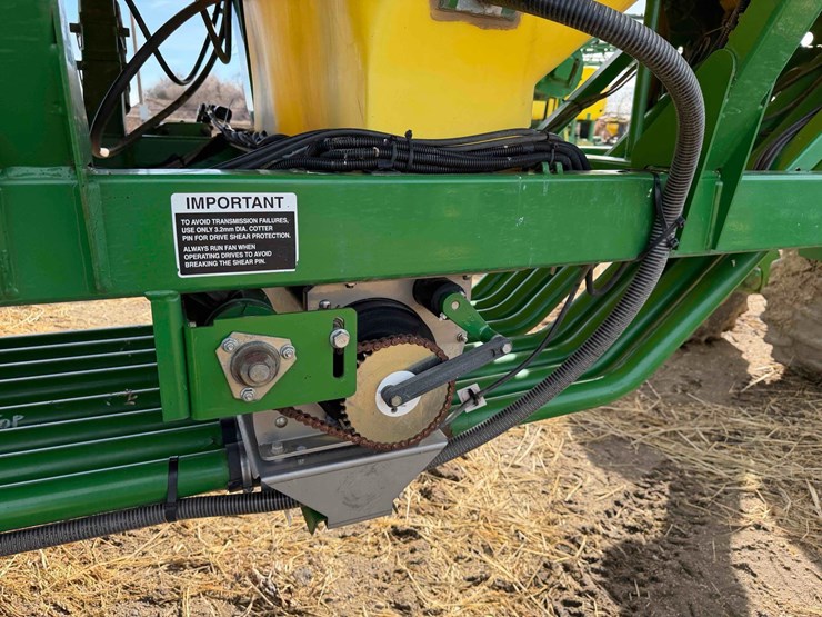 2011-john-deere-1890-image-37