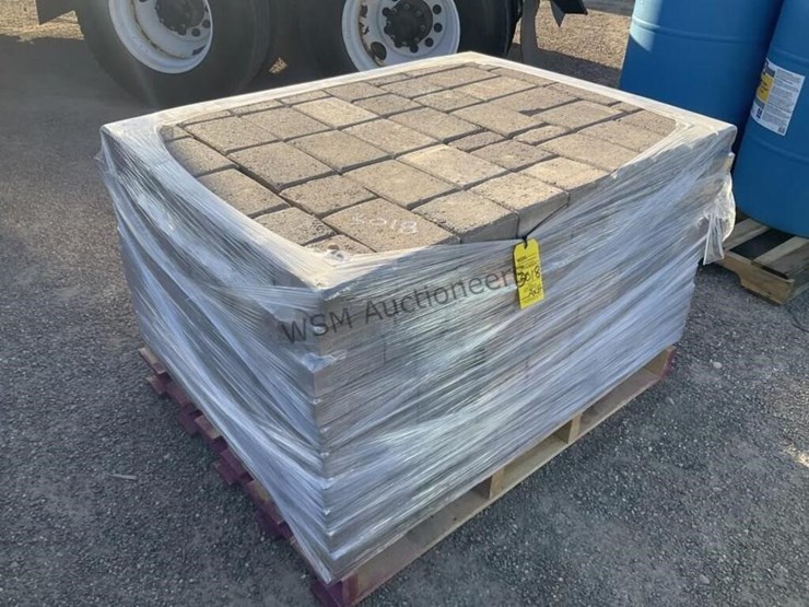 pallet-of-stone-pavers-image-1
