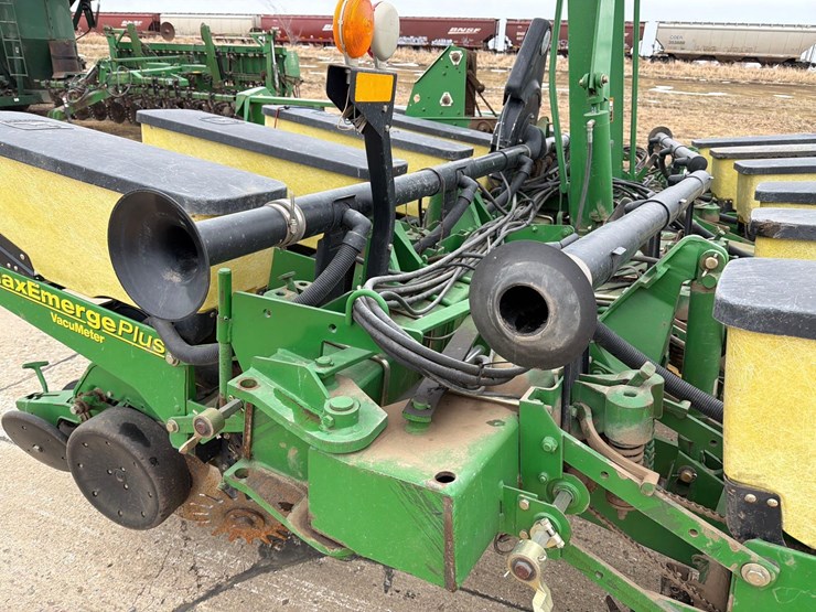 john-deere-1760-image-22