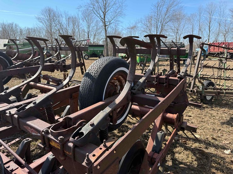 glencoe-18’-field-cultivator-image-9