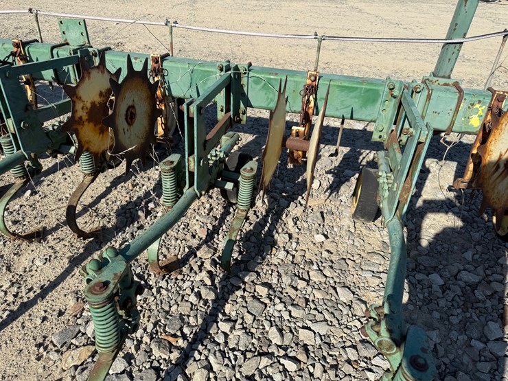 john-deere-31-image-28