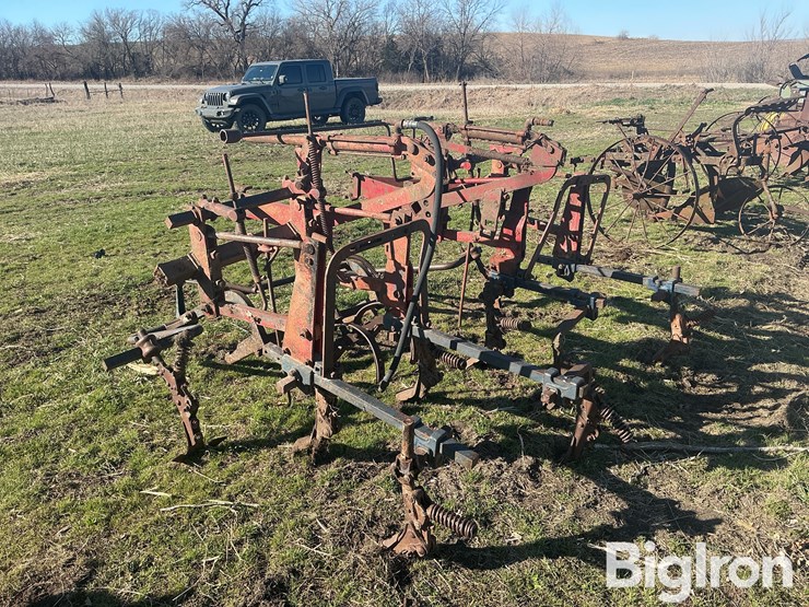 34-261-front-mount-field-cultivator-image-7