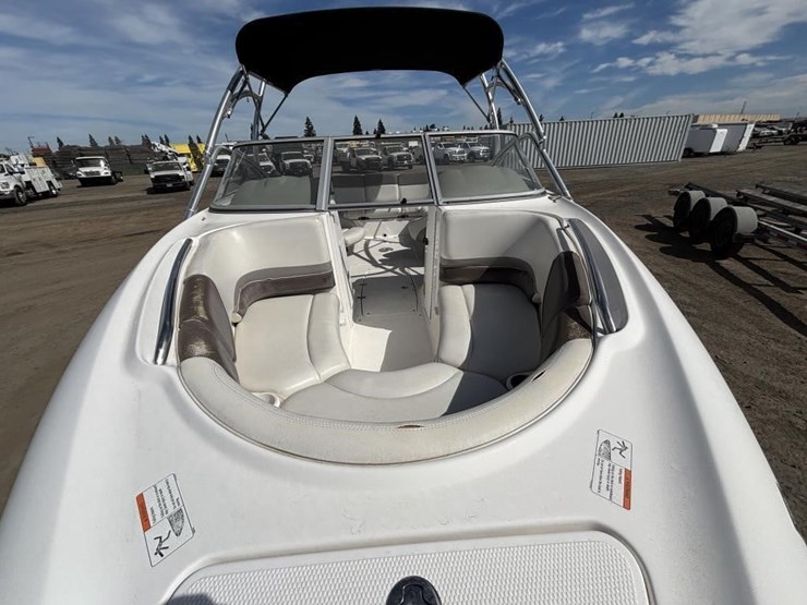 2005-unknown-trailer-image-7