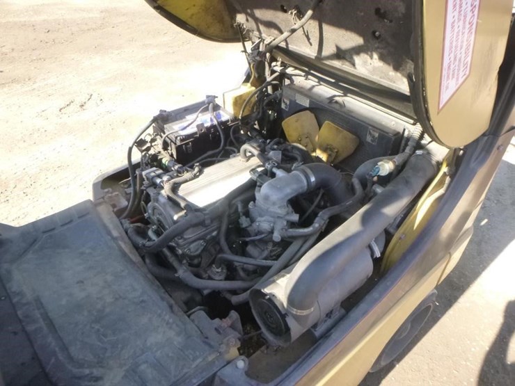 yale-glc30-forklift-image-21