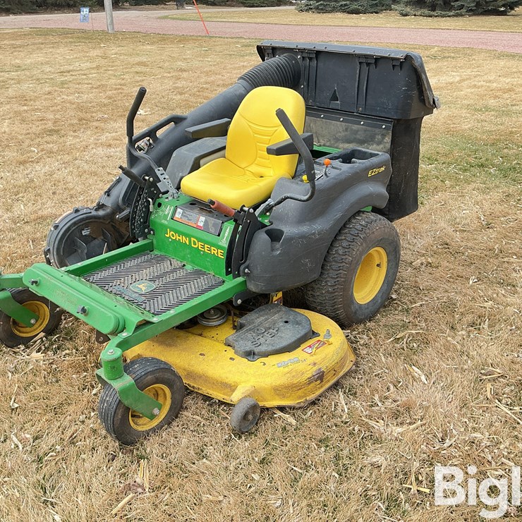 2010 JOHN DEERE Z445