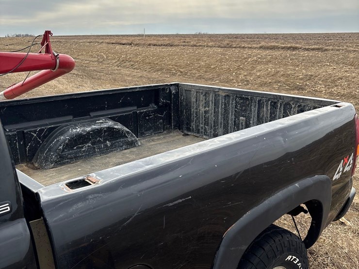 2001-chevrolet-1500-image-9