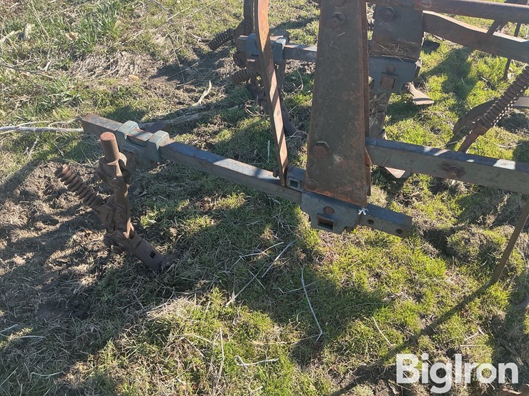 34-261-front-mount-field-cultivator-image-19