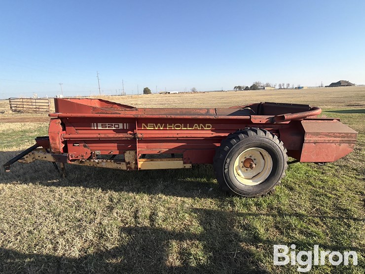 new-holland-520-image-8