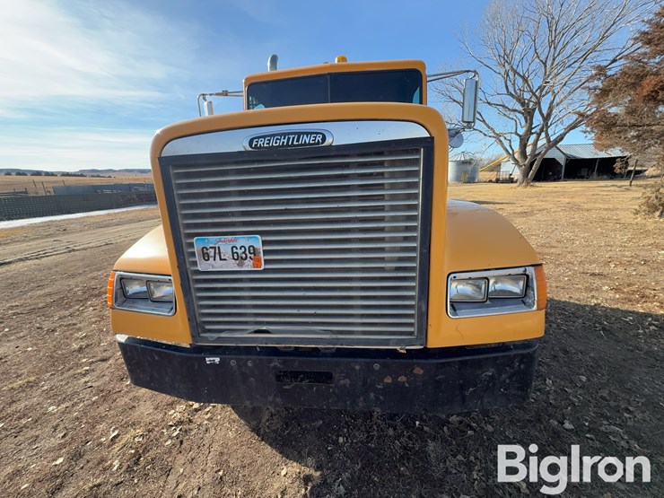 2001-freightliner-fld120-image-13