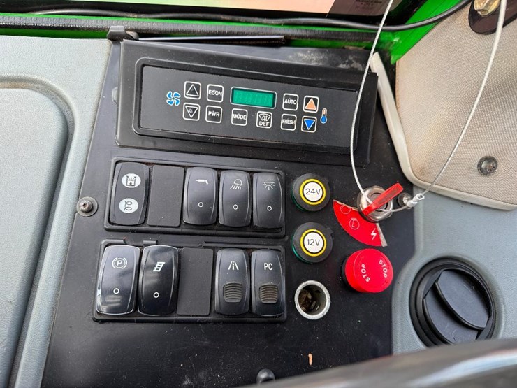 deere-1270e-image-68