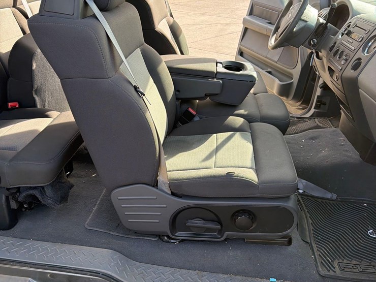 2004-ford-f150-image-40