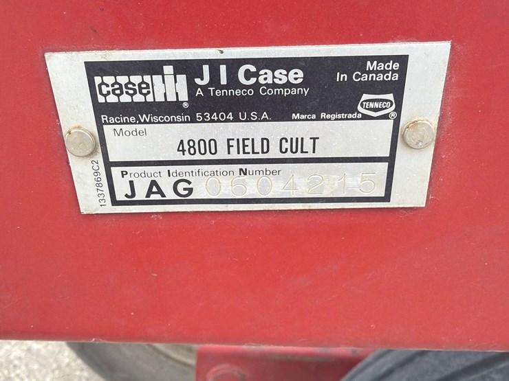 case-ih-4800-image-28