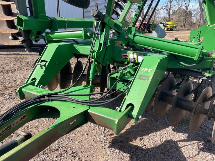 2005-john-deere-637-image-29