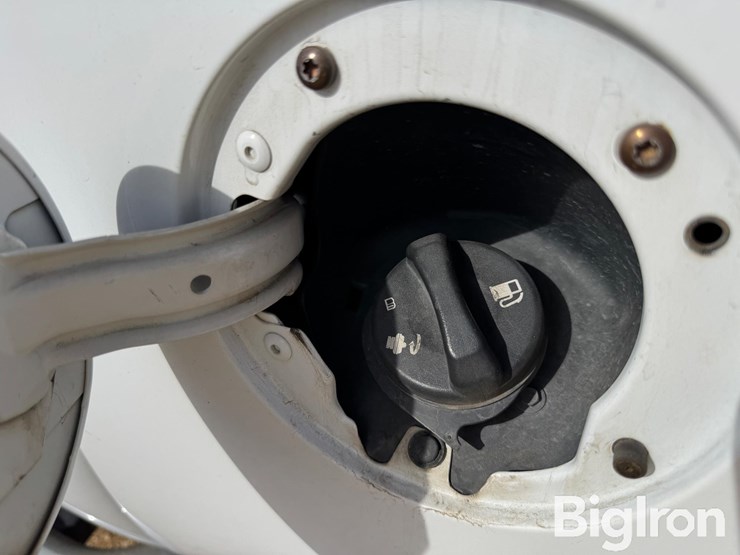 2007-gmc-sierra-2500-image-12