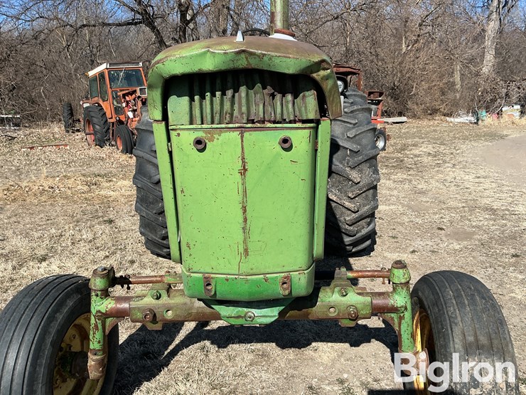 john-deere-4010-image-14