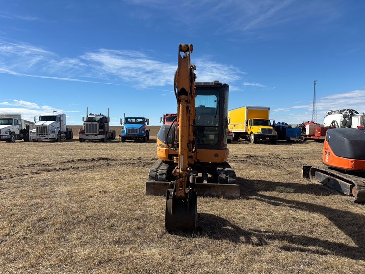 2009-case-cx50b-image-1