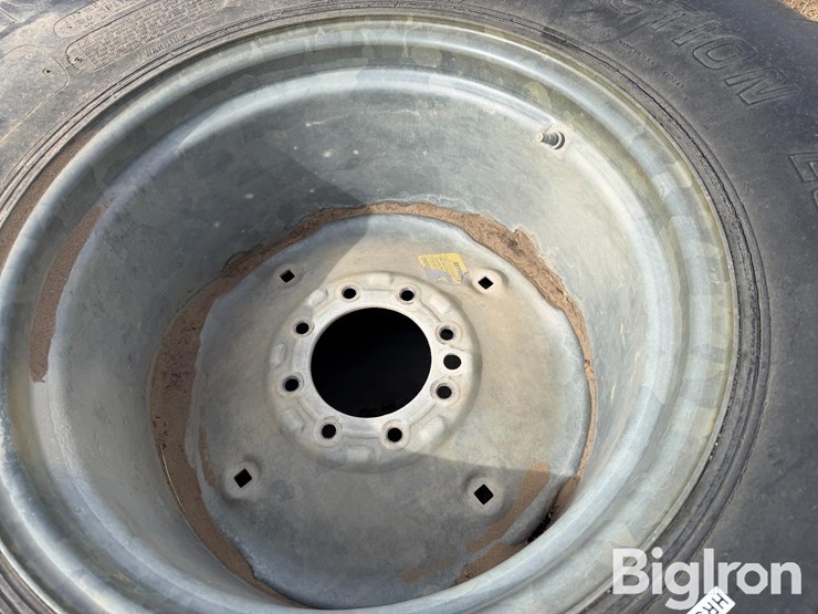 16.9-24-pivot-tires-&-rims-image-9