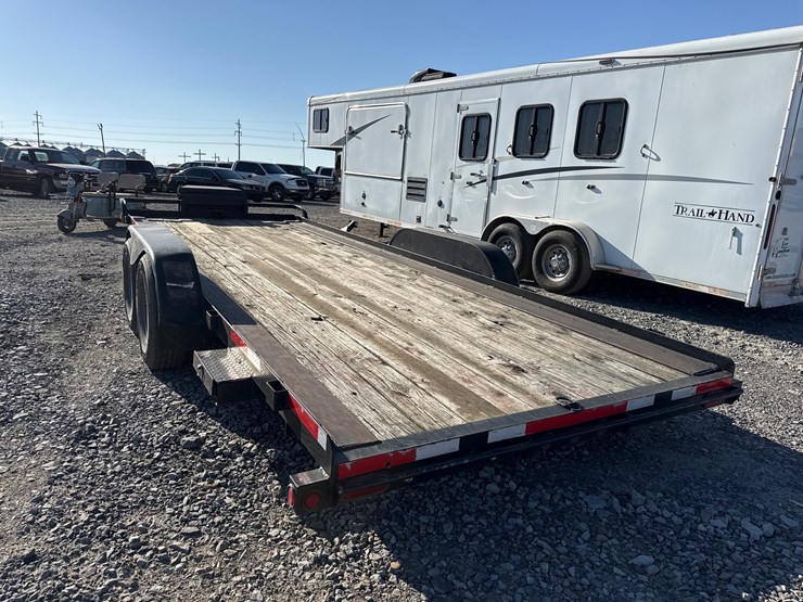 big-tex-car-hauler-image-4