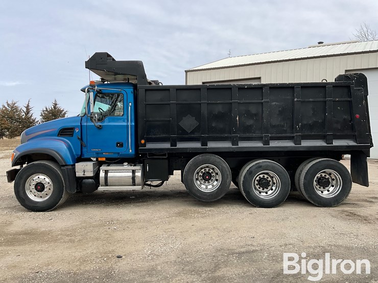 2003-mack-granite-cv713-image-8