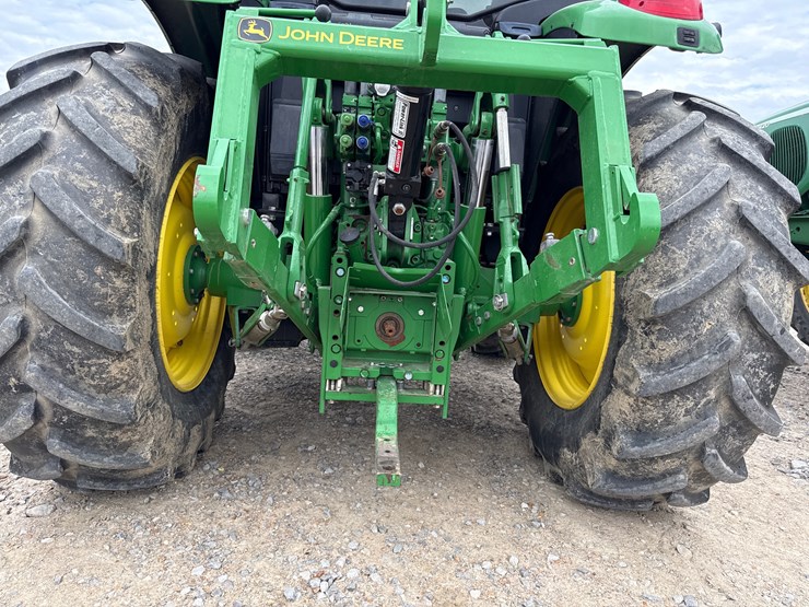 2023-john-deere-6120m-image-11