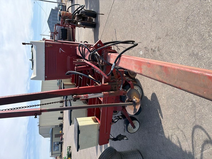 international-800-image-35