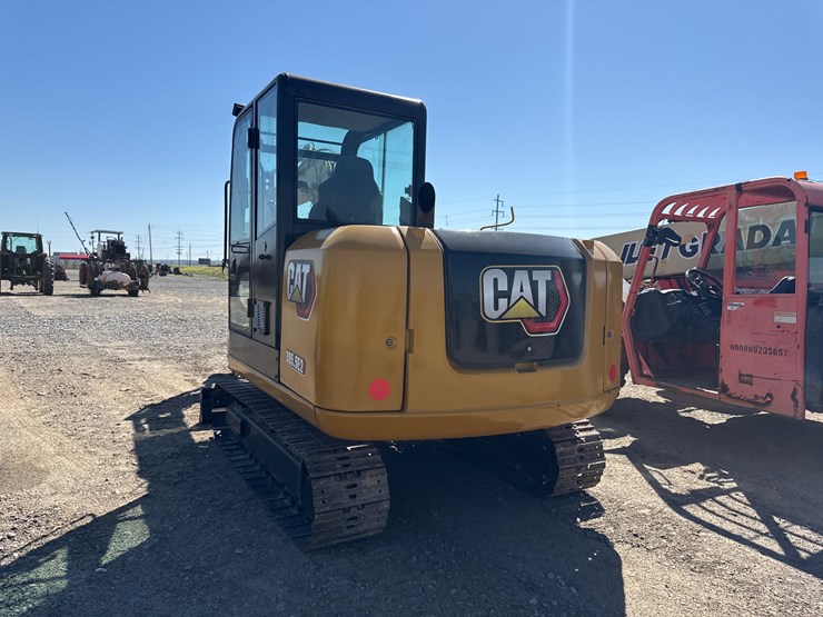 2017-caterpillar-305.5e2-image-4