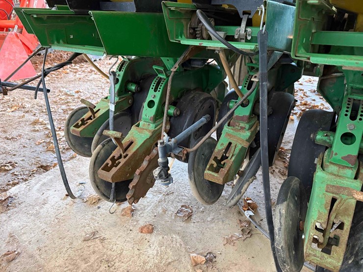 john-deere-7240-image-18