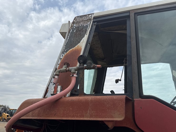 international-1486-image-43