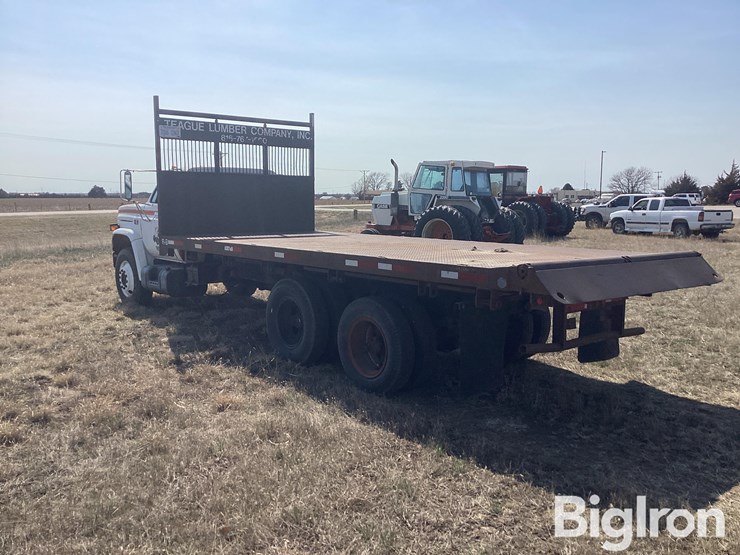 1984-gmc-6000-image-7