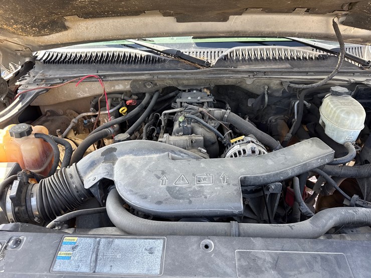 #5349-•-inop-2005-chevrolet-avalanche-pickup-3gnec12z25g286152-image-53