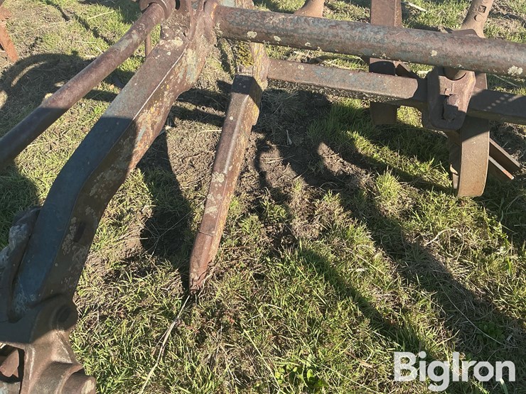 34-261-front-mount-field-cultivator-image-13