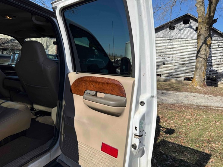 2003-ford-f250-lariat-image-43