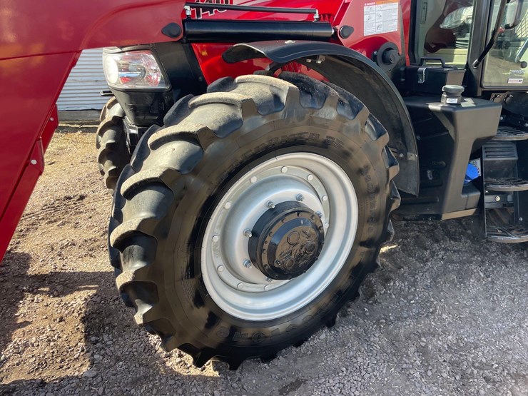 2013-case-ih-l765-image-7